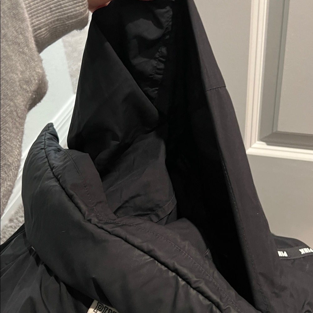 PINK Victoria's Secret Black Puffer Jacket - Picture 7 of 7